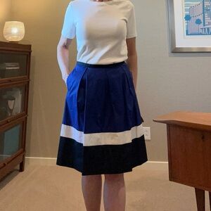 NWT Liz Claiborne Box Pleat Skirt with Pockets, Size 10